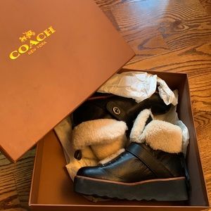 Coach boots US 5.5